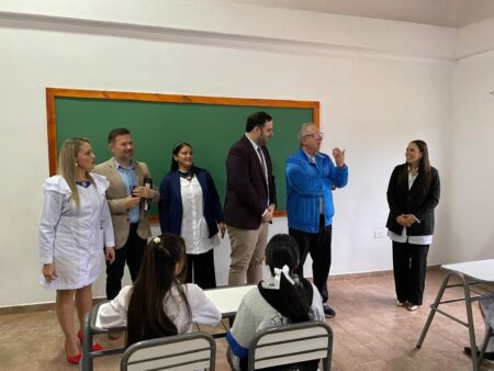 Inauguraron nuevas aulas en la Escuela N.º 883 “Alfredo Tschirsch” de Leandro N. Alem imagen-86