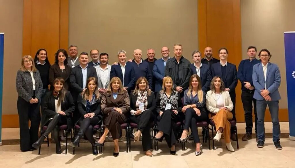 El Presidente del IPS, Dr. @LisandroBenmaormisiones, participó de la reunión de la Junta Ejecutiva de COSSPRA imagen-5