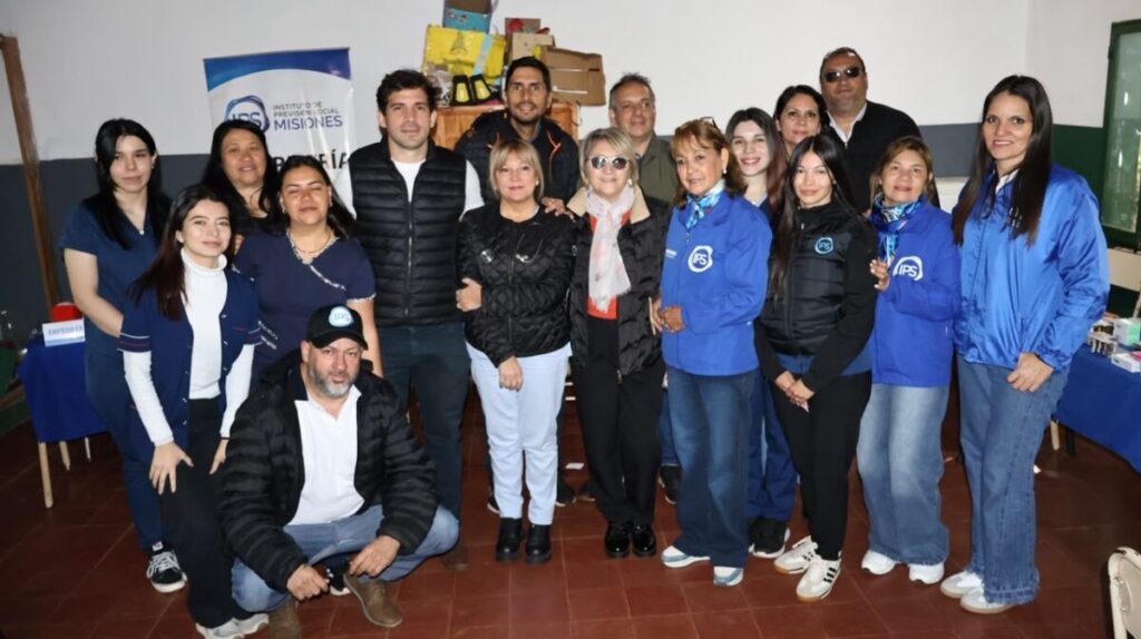 💪El equipo de IPS-PAS CAPITAL participó de un nuevo operativo en la Escuela Nº 748 del barrio Itaembé Guazú imagen-5