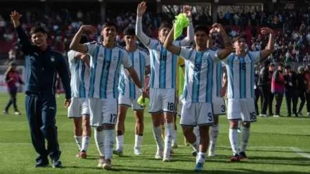 Argentina venció a Perú en la agonía y va por la medalla de oro en los Juegos Suramericanos - TyC Sports imagen-10