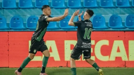 Banfield se impuso ante Riestra en los penales y es semifinalista de la Copa Argentina: reviví lo mejor - TyC Sports imagen-9