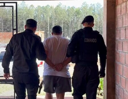 Grooming en Instagram: obtuvo fotos íntimas de una adolescente, la amenazó con publicarlas y fue detenido tras una investigación policial Grooming en Instagram: obtuvo fotos íntimas de una adolescente, la amenazó con publicarlas y fue detenido tras una investigación policial imagen-71