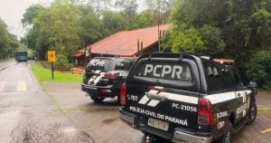 Tragedia en el lado brasileño de las Cataratas: allanaron a la empresa que estuvo a cargo de la excursión que terminó con un turista holandés fallecido Tragedia en el lado brasileño de las Cataratas: allanaron a la empresa que estuvo a cargo de la excursión que terminó con un turista holandés fallecido imagen-5