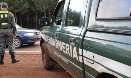 Camioneta de Gendarmería Nacional atropelló y mató a peatón en Pozo Azul imagen-7