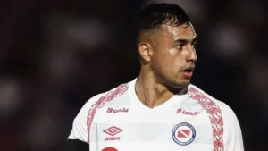 Independiente sum贸 un nuevo refuerzo tras una negociaci贸n rel谩mpago con Argentinos Juniors – TyC Sports Independiente sum贸 un nuevo refuerzo tras una negociaci贸n rel谩mpago con Argentinos Juniors - TyC Sports imagen-1