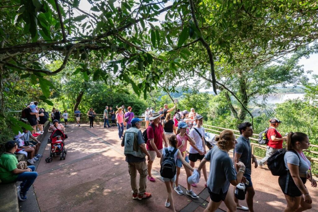 La Provincia reduce Ingresos Brutos al 3,5% para el turismo y suspende retenciones a agencias de viajes imagen-5