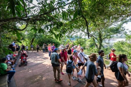 La Provincia reduce Ingresos Brutos al 3,5% para el turismo y suspende retenciones a agencias de viajes La Provincia reduce Ingresos Brutos al 3,5% para el turismo y suspende retenciones a agencias de viajes imagen-8