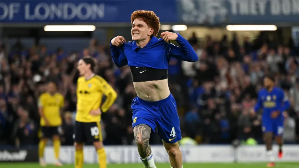 El Colo Barco brilló en el Chelsea: primer gol y curiosa "asistencia" en la goleada a Leeds - TyC Sports imagen-45