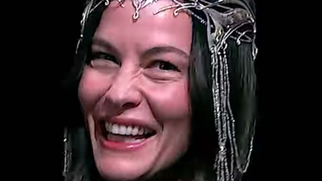 25 años después, Liv Tyler vuelve a colocarse la corona de la princesa Arwen de 'El señor de los anillos' imagen-5