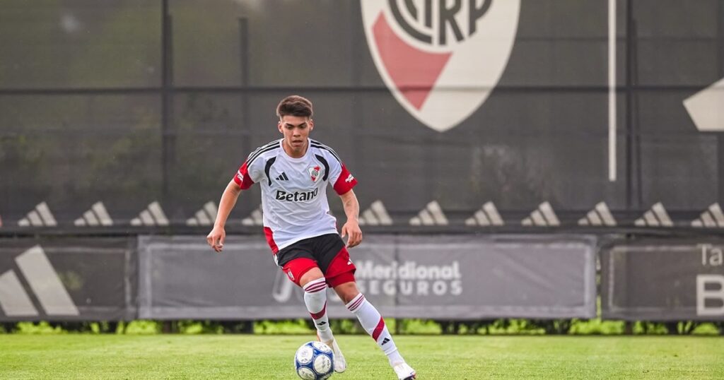 El pibe de River que pide pista antes del clásico contra Racing y la decisión que deberá tomar Ponzio imagen-44