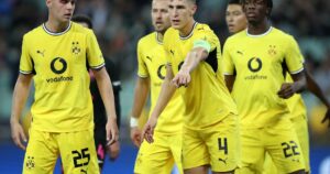 Los futbolistas del Borussia Dortmund no se ducharon tras un partido de Champions en Azerbaiyán por miedo a contagiarse una bacteria: qué es la Legionella imagen-4