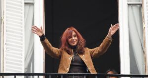 Día de la Lealtad por separado: Kicillof defendió a Cristina Kirchner y La Cámpora llenó San José 1111 imagen-4