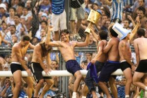 Pasó de Independiente a Racing, fue campeón en 2001 y hoy vive una realidad lejos del fútbol: “Era otra vida” imagen-2
