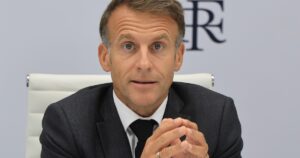 Emmanuel Macron dará un discurso por televisión tras los graves incidentes en Francia Emmanuel Macron dará un discurso por televisión tras los graves incidentes en Francia imagen-4