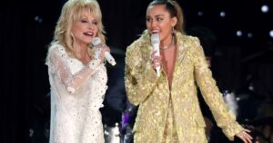 Miley Cyrus se quebró al recordar a Dolly Parton durante su regreso a los escenarios: "Nada podrá separarnos jamás" imagen-3