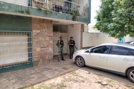 Una alerta del FBI por amenazas en ChatGPT permitió descubrir un plan para realizar tiroteos en escuelas de Chaco imagen-8