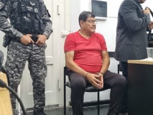 Condenaron a prisión perpetua al exgendarme Carlos Gómez por el femicidio de su esposa tras 25 años imagen-9