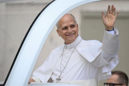 El Papa cancela su viaje a Asís por “precaución” tras su operación por cáncer de pulmón imagen-9