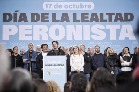El PJ pidió por la libertad de Cristina Kirchner y Kicillof dijo: “Cuenten conmigo para derrotar esta pesadilla en las urnas” imagen-33