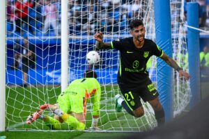 Atlético de Madrid le ganó a Alavés con un gol de cabeza de Cuti Romero: buen ingreso de Julián Alvarez Atlético de Madrid le ganó a Alavés con un gol de cabeza de Cuti Romero: buen ingreso de Julián Alvarez imagen-2