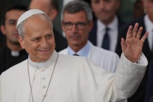 El cirujano del Papa habló sobre el viaje a la Argentina: “No hay motivos clínicos para no realizarlo” imagen-3