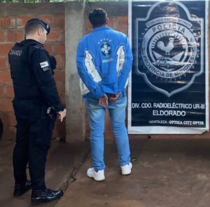 Eldorado: Usaron una aplicación para comunicarse con la víctima de un robo y lograron detener al sospechoso Eldorado: Usaron una aplicación para comunicarse con la víctima de un robo y lograron detener al sospechoso imagen-75