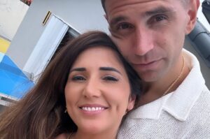 Dibu Martínez: la primera foto que compartió tras la operación, una visita inesperada y el mensaje de Mandinha Dibu Martínez: la primera foto que compartió tras la operación, una visita inesperada y el mensaje de Mandinha imagen-3