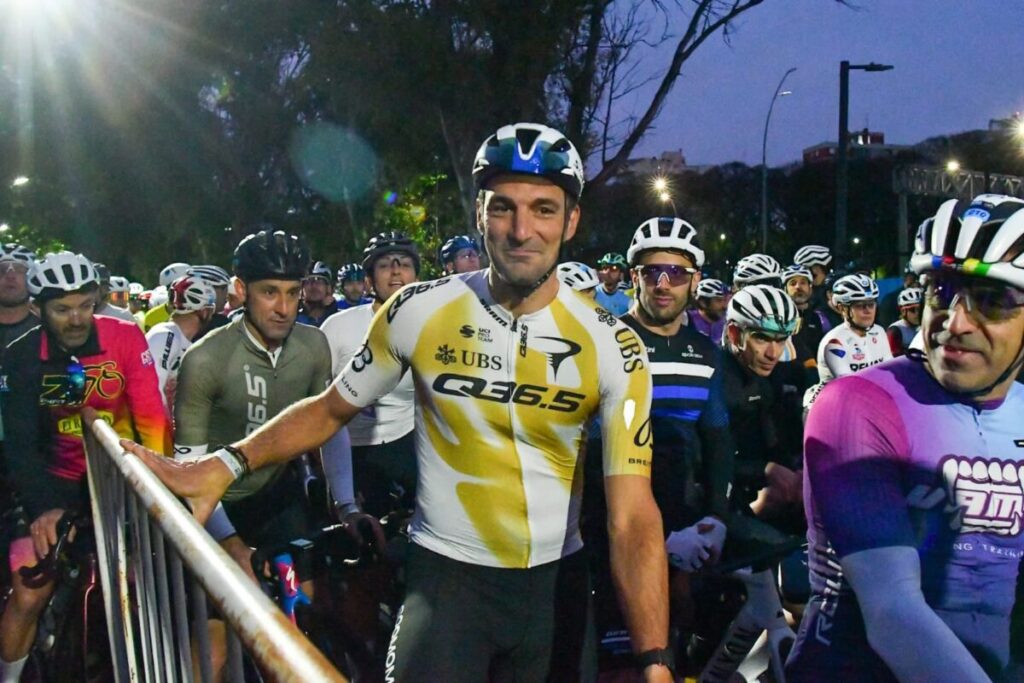 Lionel Scaloni participó del Gran Fondo Buenos Aires y pedaleó 129 kilómetros por la Ciudad Lionel Scaloni participó del Gran Fondo Buenos Aires y pedaleó 129 kilómetros por la Ciudad imagen-5