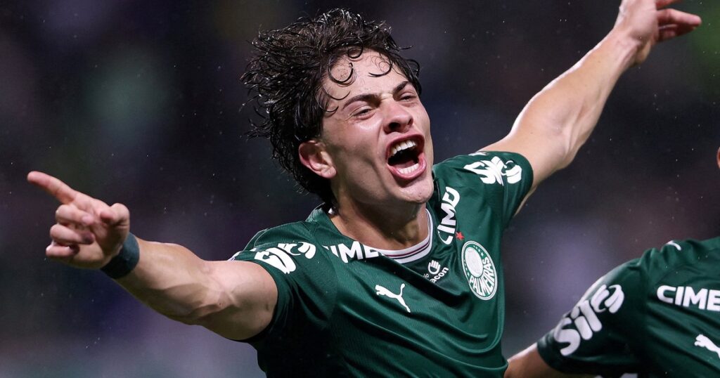 De la Selección a brillar en Brasil: Agustín Giay convirtió un doblete en la goleada de Palmeiras en el clásico contra Corinthians imagen-5