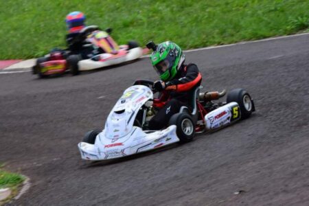Karting: entre la lluvia y el sol comenzó la 7ma fecha del Campeonato Misionero imagen-82