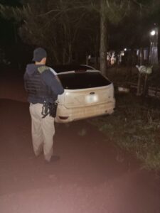Detuvieron a un hombre por intentar robar un motor de lancha en Panambí y secuestraron dos autos imagen-76
