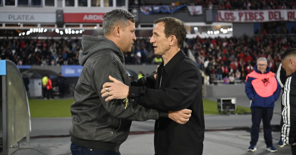 El Traductor Flores, "satisfecho" con el empate ante Boca: "Así se juegan estos partidos" imagen-43