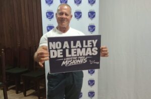 MIENTRAS SU HIJO SE VA CON FILIPPA, JOSÉ MARÍA DE ABREU RATIFICA SU APOYO A FABIÁN DE SA imagen-3