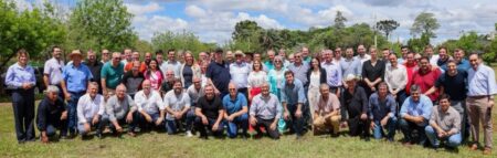 Passalacqua reunió a intendentes de 76 municipios para fortalecer la gestión conjunta y avanzar en obras imagen-71