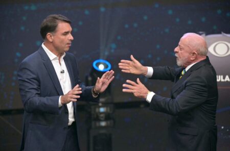 Lula Da Silva y Flávio Bolsonaro ya votaron: cruce de acusaciones en el balotaje que define la presidencia de Brasil imagen-133