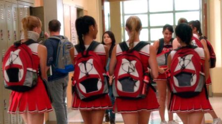 Becca Tobin, Kitty Wilde, sobre el regreso 'Glee': "Me provoca diarrea" imagen-14