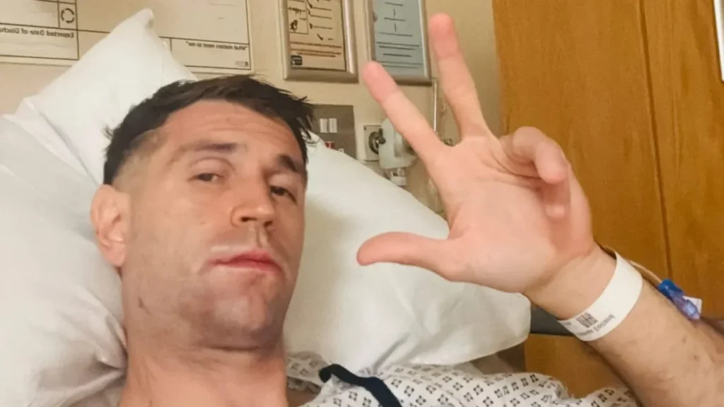 Qué dijo Dibu Martínez horas después de ser operado por una fractura de maxilar - TyC Sports imagen-5