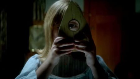 Esta película es tan terrible que su precuela la supera en todos los ámbitos: una película de 99 minutos que funciona como un tiro imagen-6