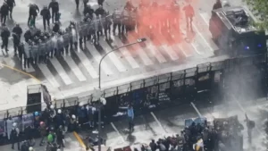Marcha Federal Universitaria: violentos incidentes frente al Congreso en medio del reclamo por el financiamiento imagen-7