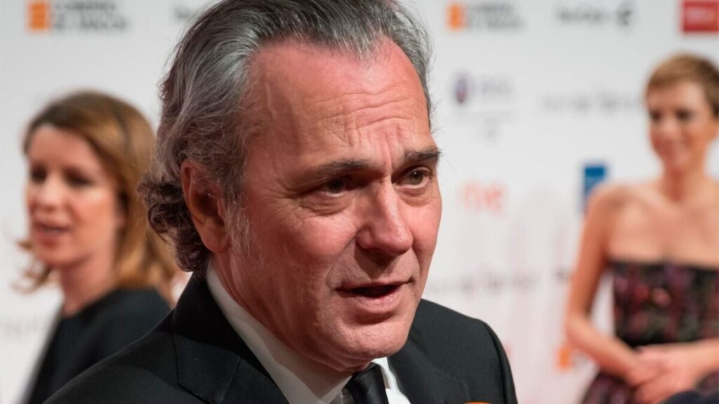 José Coronado (69 años), actor: "Mi padre era ingeniero y me aconsejó y trabajó para que yo fuese a la universidad" imagen-5