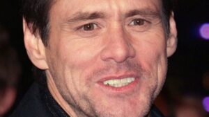 Jim Carrey se casa con su novia Min Ah, 32 años menor: llevaban cuatro años juntos y él la describe como mi "sublime compañera" imagen-125