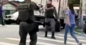 Quién era Camila Pereira da Silva, la mujer de 32 años que murió tras ser baleada por un policía en Brasil imagen-4
