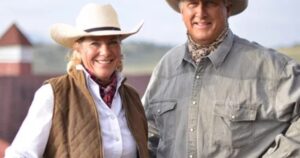 Hace 14 años, una pareja de Colorado compró un rancho en ruinas: ahora han transformado su paisaje deteriorado en un rancho productivo que respeta la vida silvestre imagen-3
