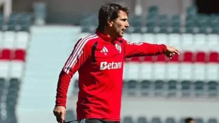 Sin dos piezas claves, el once que se perfila en River para el clásico ante Racing - TyC Sports imagen-6