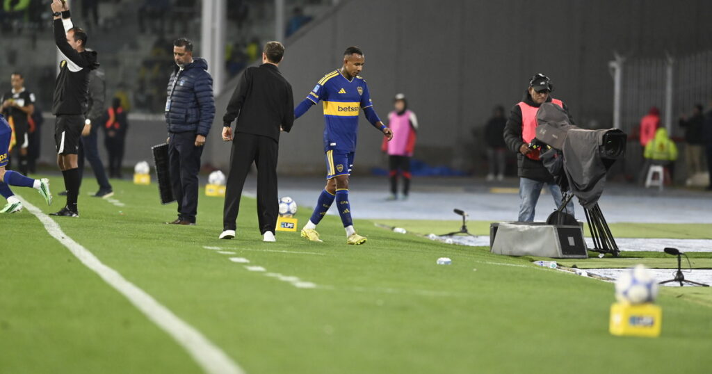 Paredes lesionado: los videos que preocupan a todo Boca imagen-5