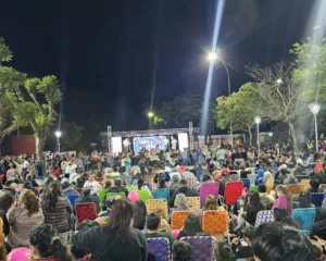 Espectacular festejo por el día de las madres en Jardín América imagen-2
