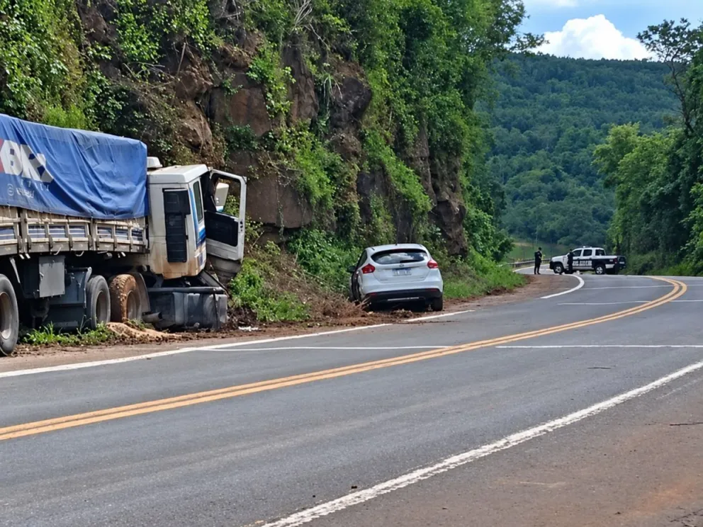 Murió el camionero que protagonizó el choque múltiple en Piray imagen-5