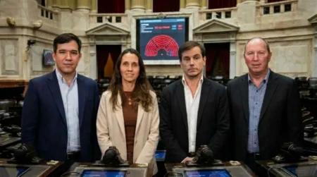 Vancsik, Hartfield, Gruber y Bianchetti no dieron quórum para recuperar el INYM imagen-6