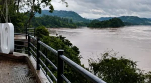 La crecida de los ríos en Misiones mantiene cerrados diez pasos fronterizos imagen-1