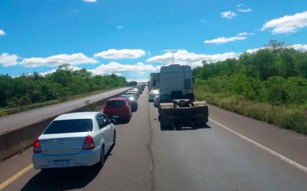 Misiones exige soluciones a las demoras en el peaje imagen-5